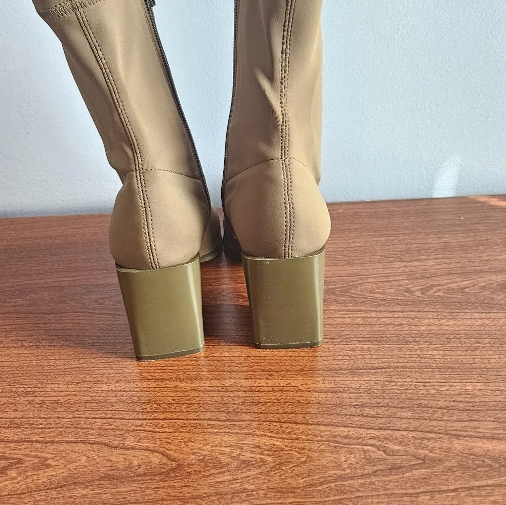Aldo Adwigocia Sock Boots Size 6 Block heel Zip Closure Rubber sole GREEN